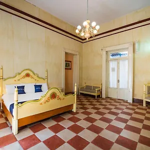 Hotel Meson Del Obispado, Queretaro